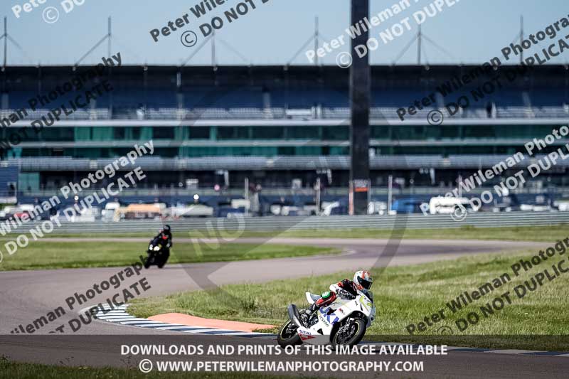 Rockingham no limits trackday;enduro digital images;event digital images;eventdigitalimages;no limits trackdays;peter wileman photography;racing digital images;rockingham raceway northamptonshire;rockingham trackday photographs;trackday digital images;trackday photos